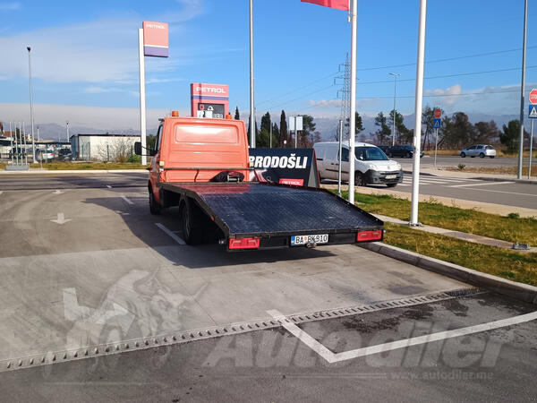 Mercedes Benz - Sprinter 411