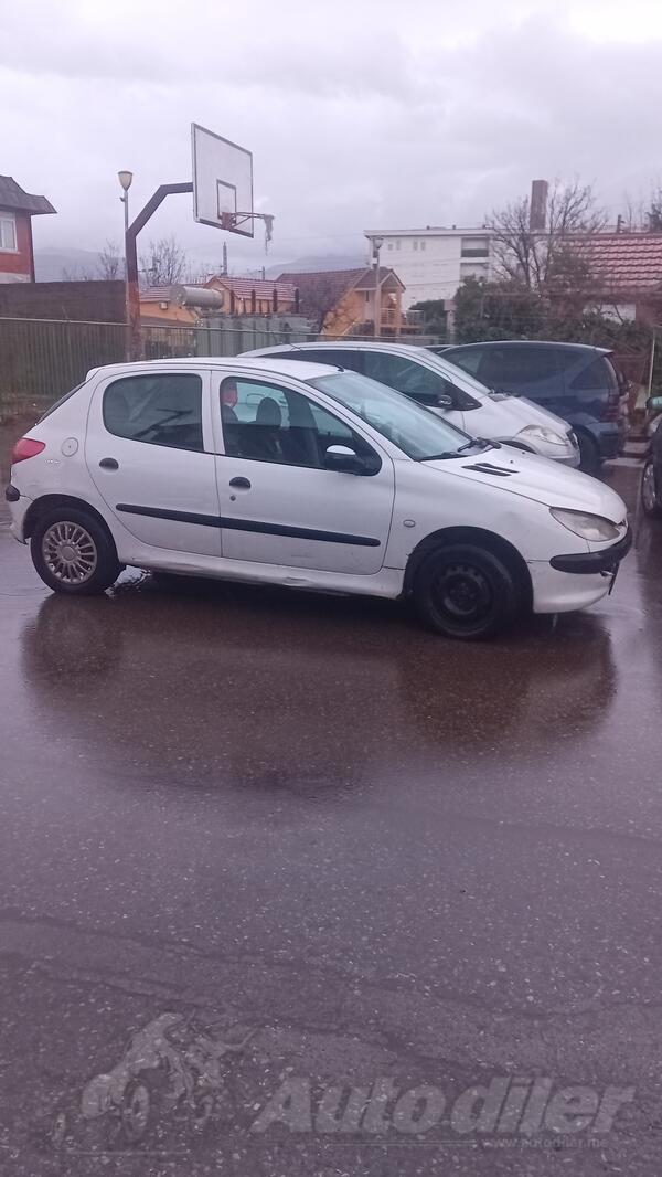 Peugeot - 206 - 2.0 tdi