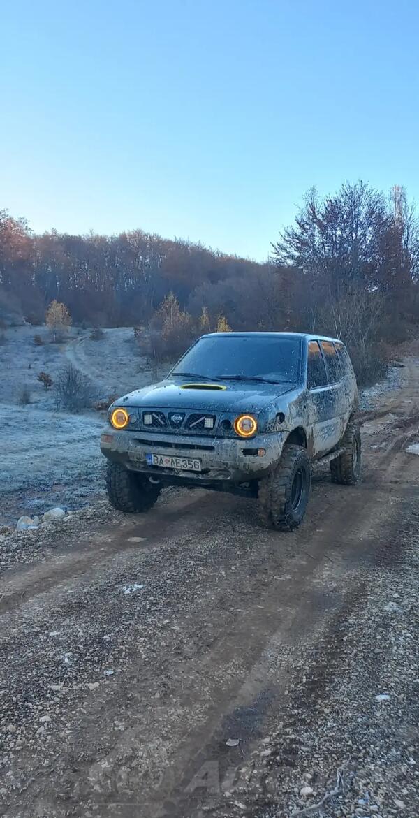 Nissan - Terrano II - 2.7TDI