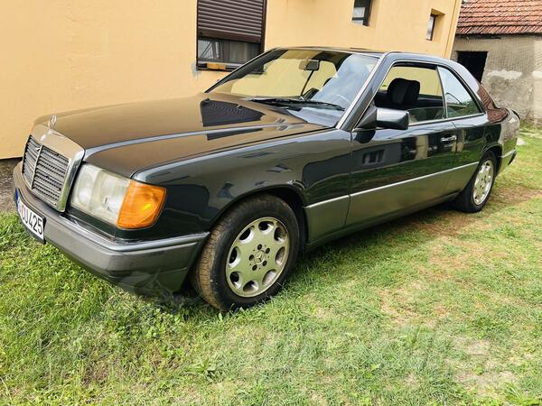 Mercedes Benz - E 220 - 2200 benz