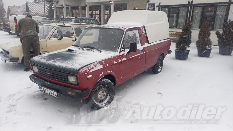 Zastava - Poly - 1.1 skala 55