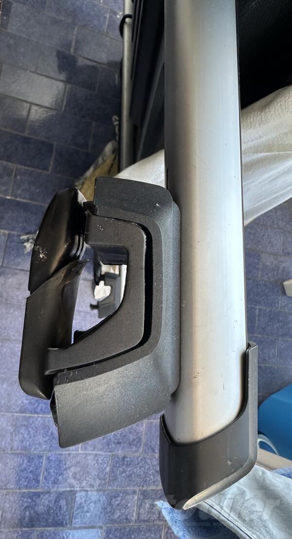 Dachträger und Dachboxen