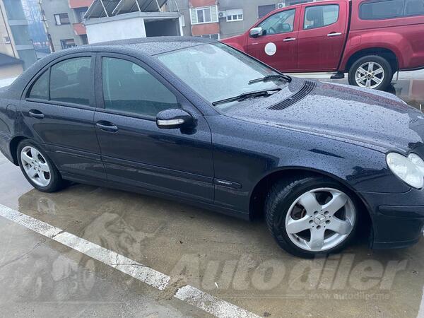 Mercedes Benz - C 200