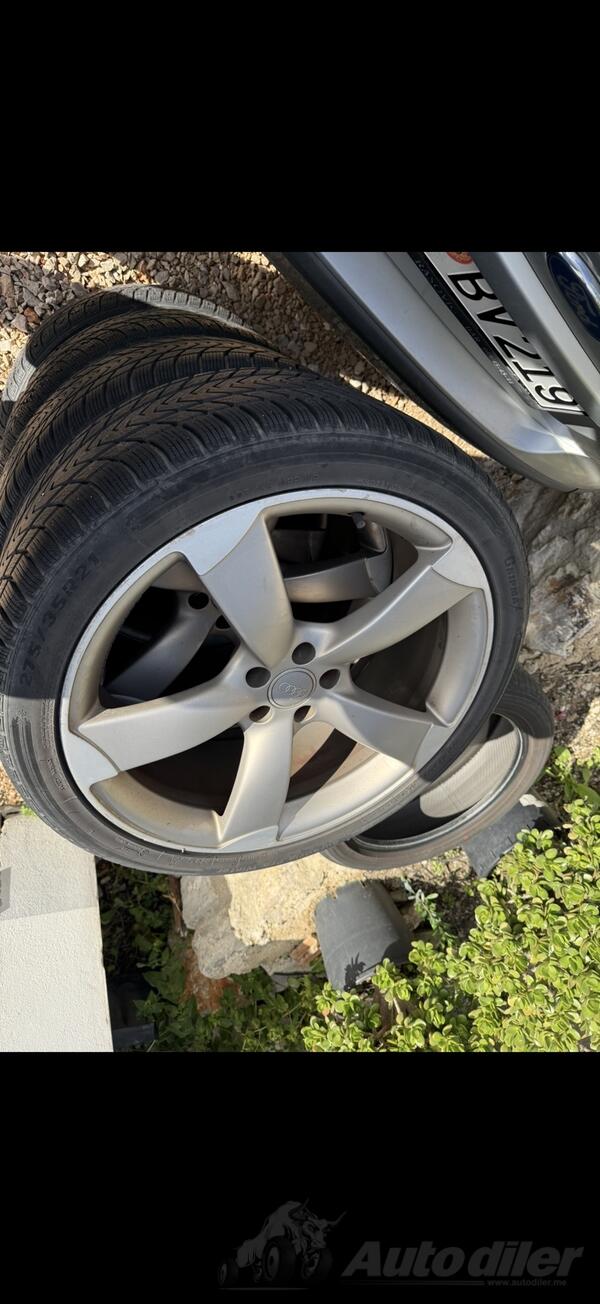 Fabričke felne i 275.35.21zimske gume