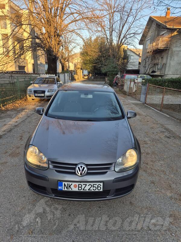 Volkswagen - Golf 5 - 1.9 Tdi