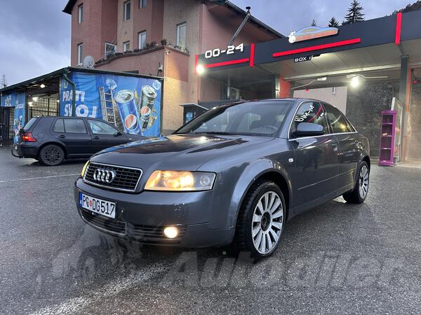 Audi - A4 - 2.5 TDI Quatrro