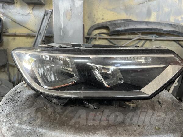 Оба фара za Volkswagen - Passat    - 2015