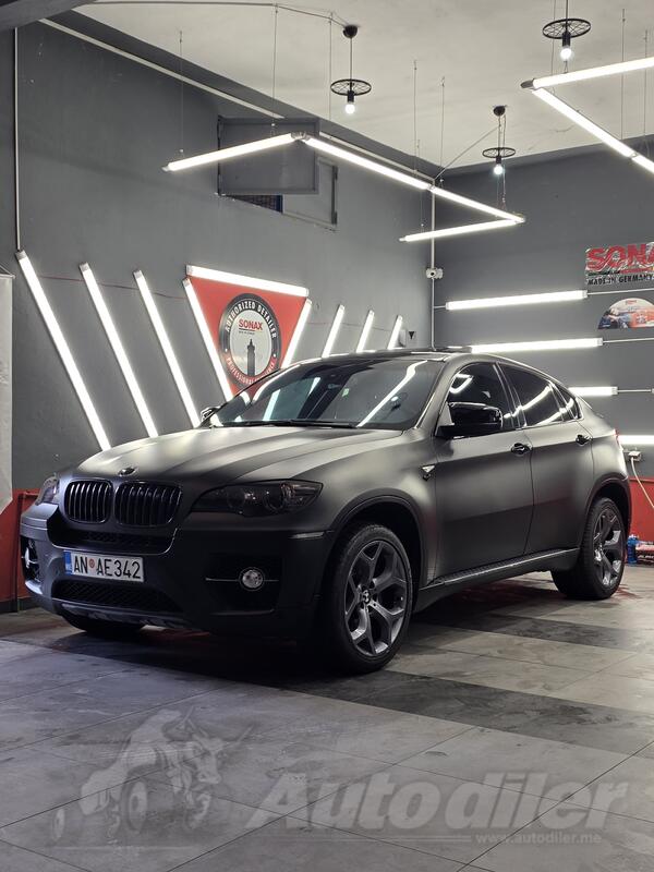 BMW - X6 - 4.4