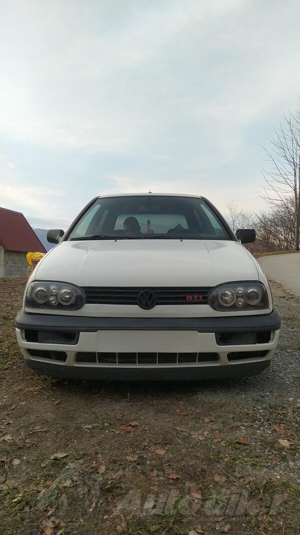 Volkswagen - Golf 3 - 2.0 8v