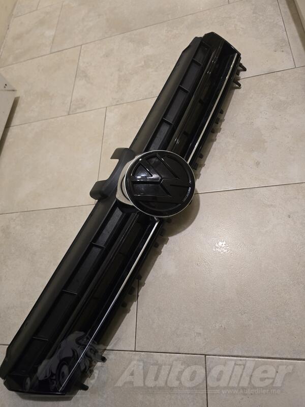 Maska za Golf 7 god. 2013