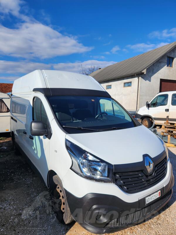 Renault - Trafic dCi120