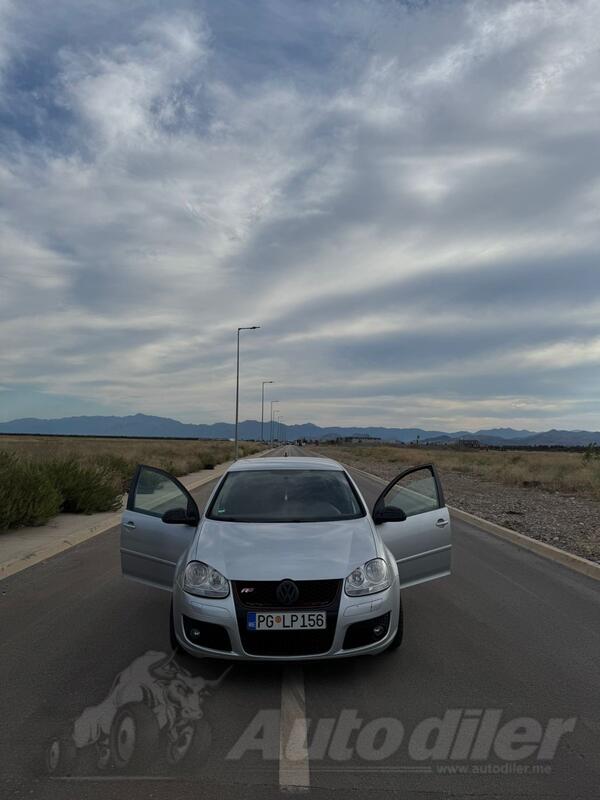 Volkswagen - Golf 5 - 1.9 tdi 105ks