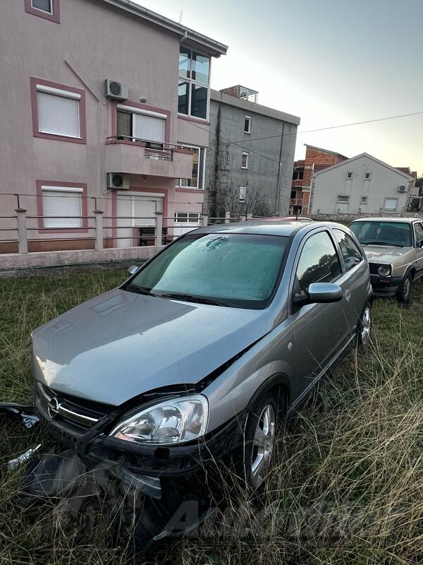 Opel - Corsa - 1.2