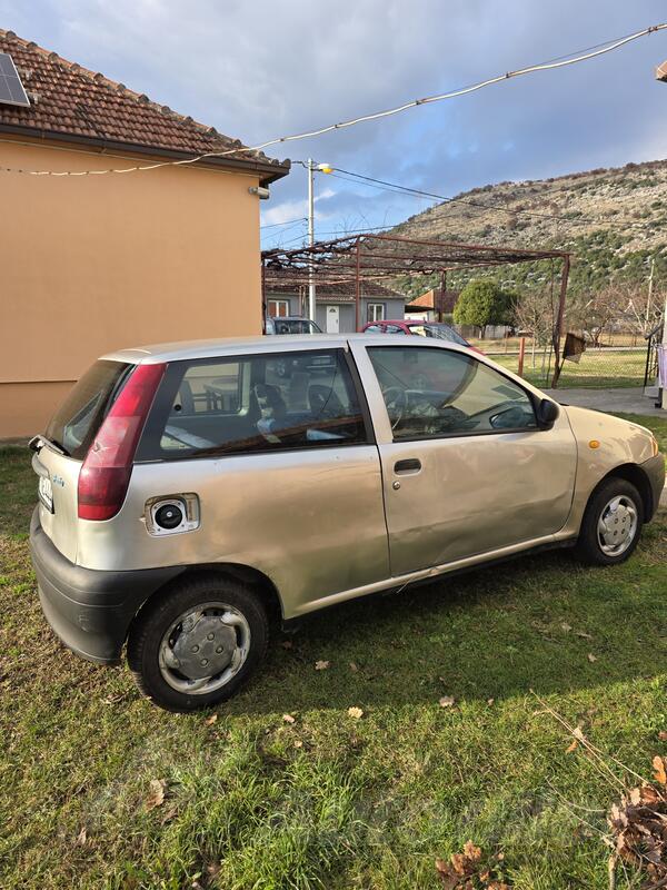 Fiat - Punto - 1.1