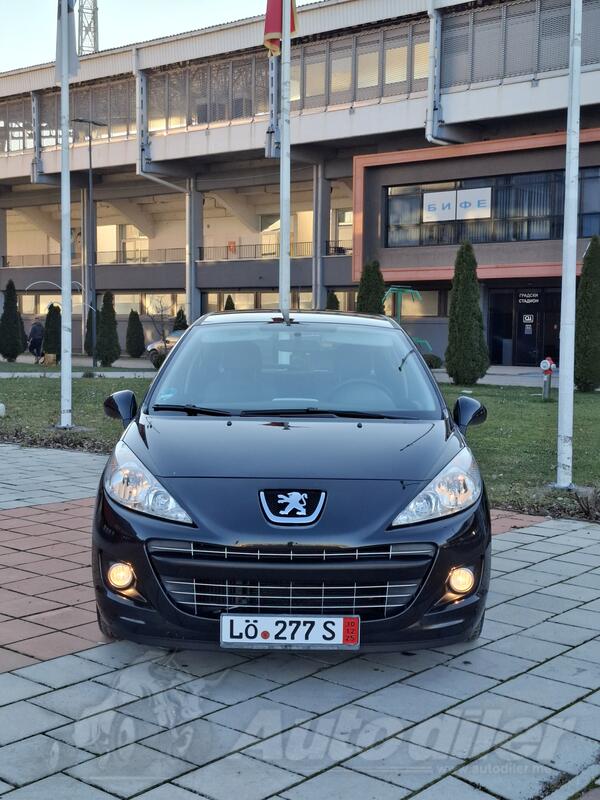 Peugeot - 207 - 1.6 HDI