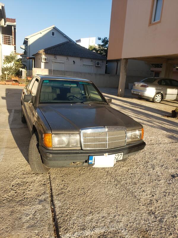 Mercedes Benz - 190 - 190 D