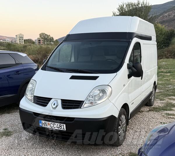Renault - Trafic 2.0dci