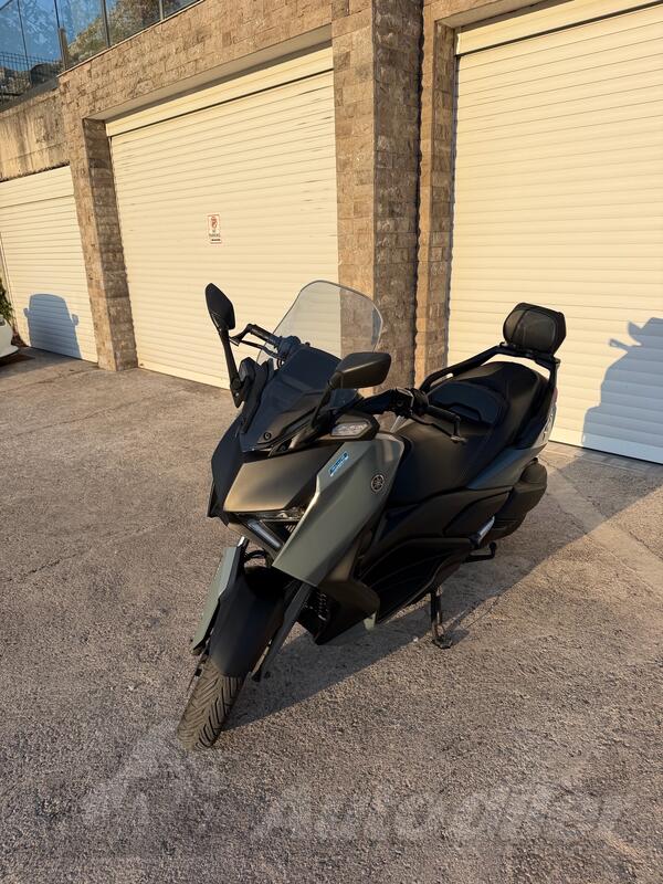 Yamaha - X Max