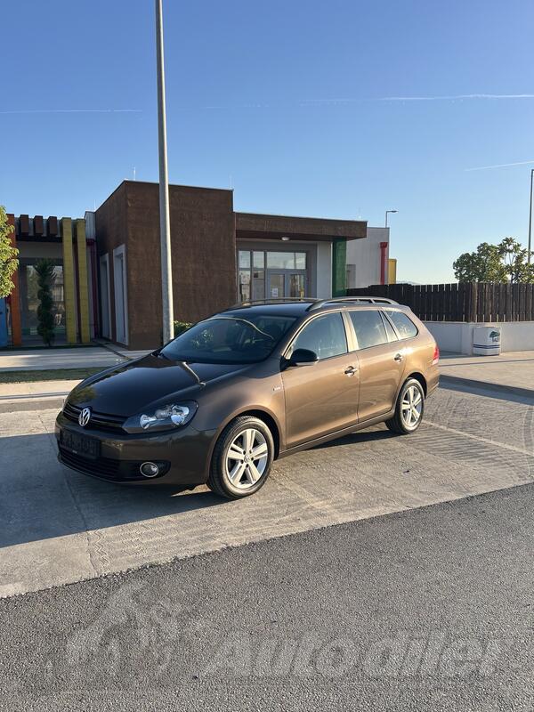 Volkswagen - Golf 6 - 1,6 TDI MATCH