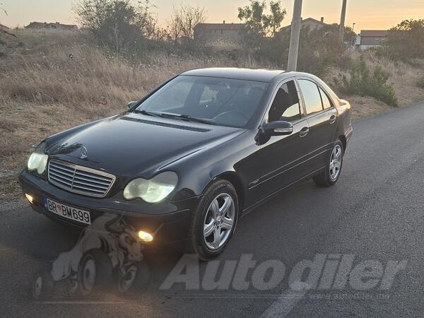 Mercedes Benz - C 200
