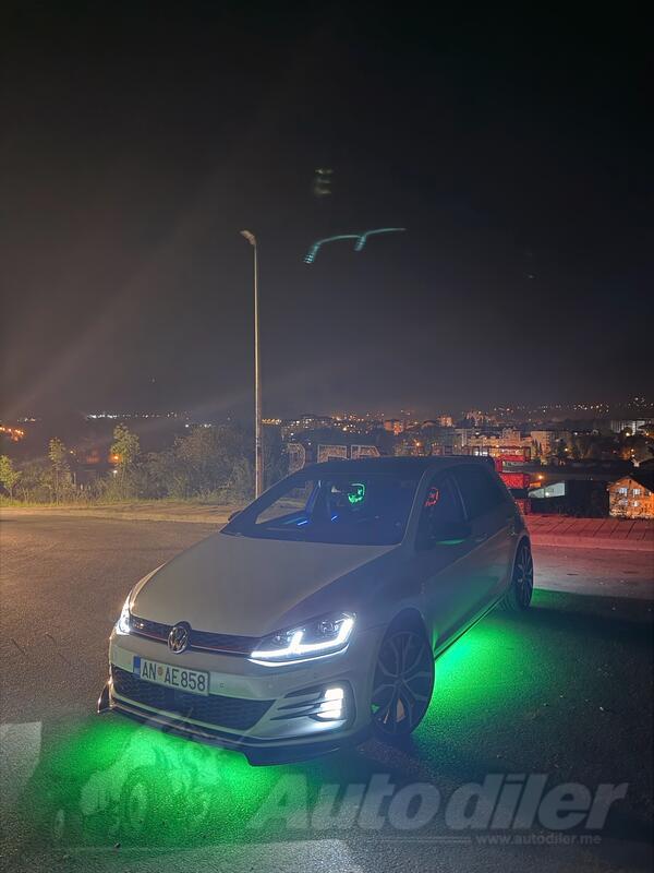 Volkswagen - Golf 7 - 1.6 Tdi