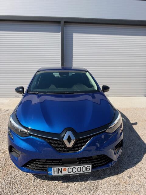 Renault - Clio - automatic