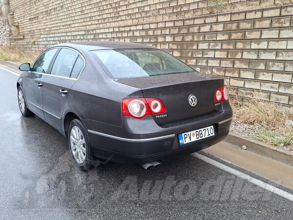 Volkswagen - Passat B6 - 2.0