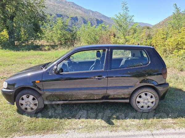 Volkswagen - Polo - 1000 benzin