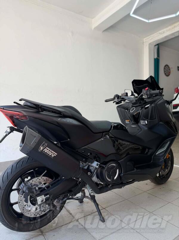 Yamaha - tmax