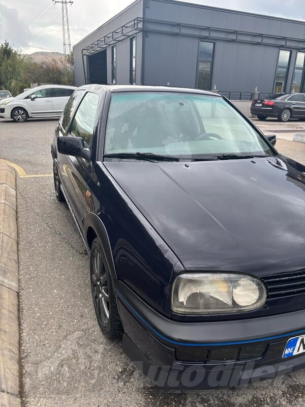 Volkswagen - Golf 3 - 1.6