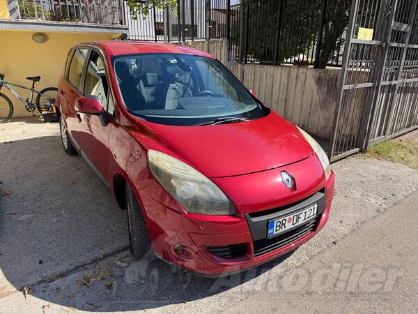 Renault - Scenic - 1.9 DCI
