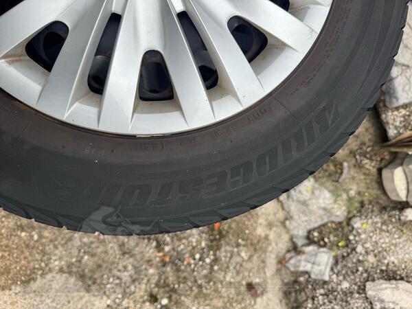 Bridgestone - Lm-32 - Zimska guma