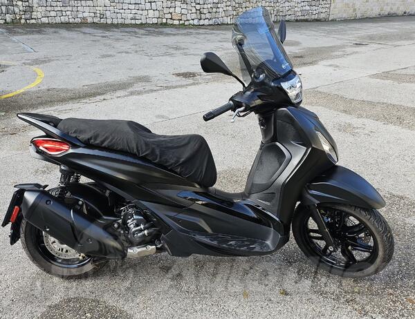 Piaggio - beverly300