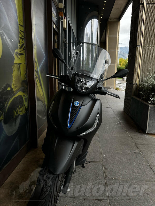 Piaggio - Beverly
