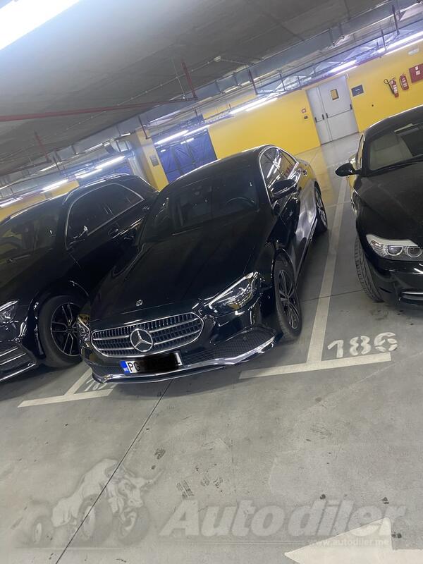 Mercedes Benz - E 220 - 4matic
