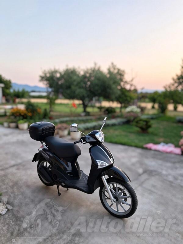 Piaggio - liberty 125