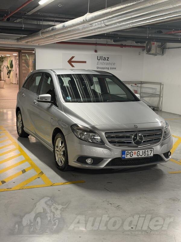 Mercedes Benz - B 180 - 1.8