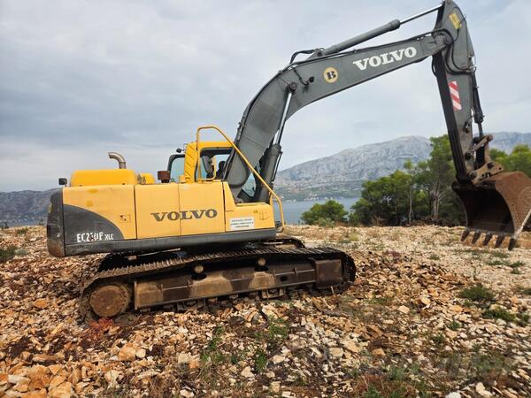 Volvo - EC 210 NLC
