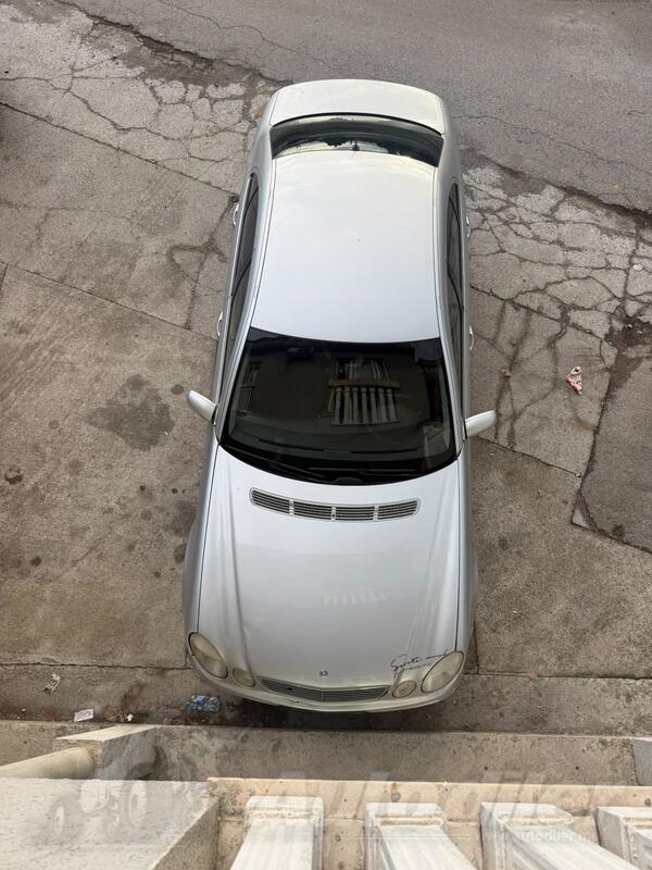 Mercedes Benz - E 220 - 2148