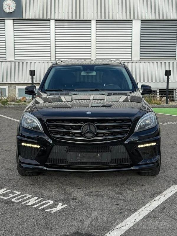 Mercedes Benz - C 63 AMG