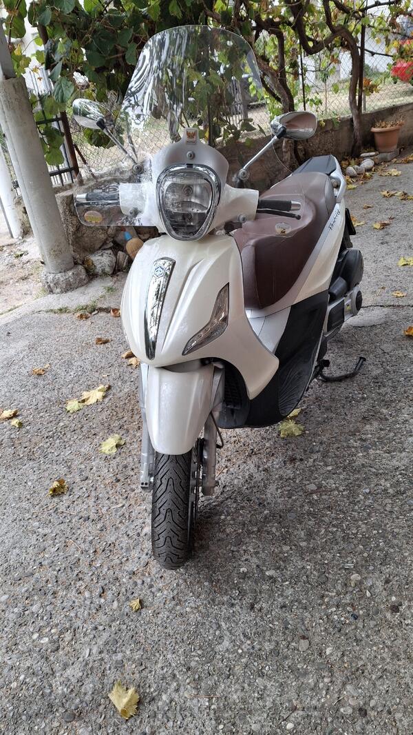 Piaggio - Beverly 300ie
