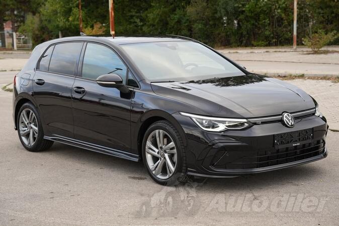 Volkswagen - Golf 8 - R-LINE DSG IQ LIGHT 09/2022