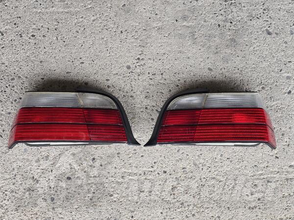Both brake lights for BMW
