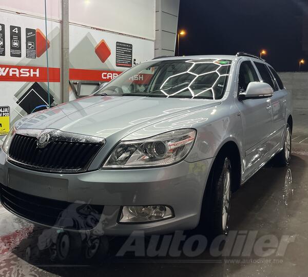 Škoda - Octavia - 1.6