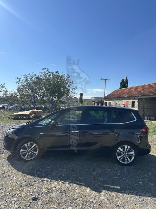 Opel - Zafira Tourer - 2.0 CDTI