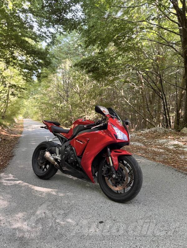 Honda - Honda CBR 1000RR