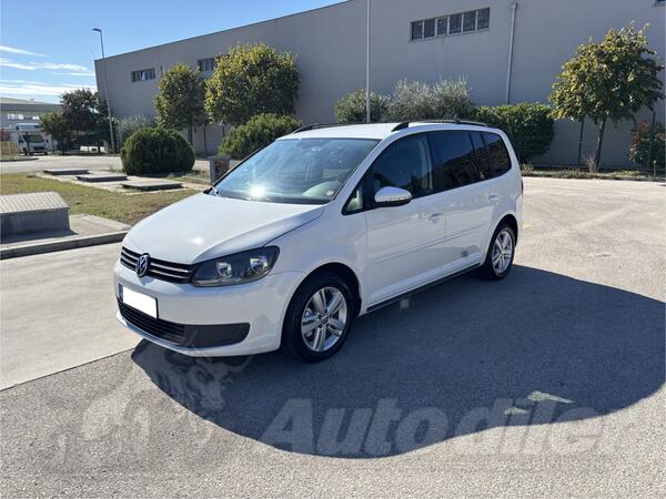 Volkswagen - Touran - 1.6tdi bluemotion DSG-AUTOMATIK