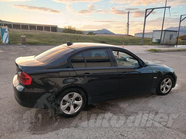 BMW - 318 - 318D