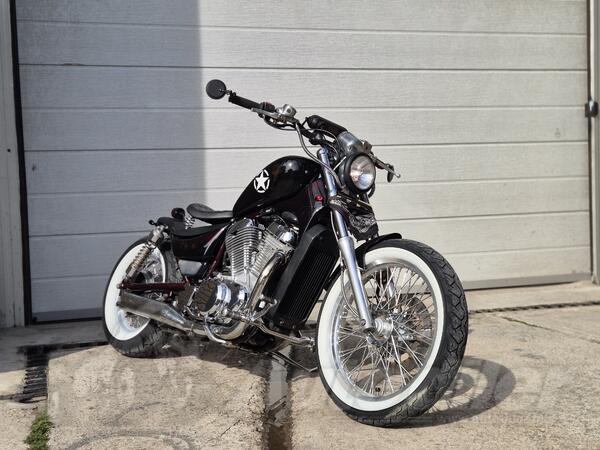 Suzuki - Suzuki Intruder VS 750 Bobber