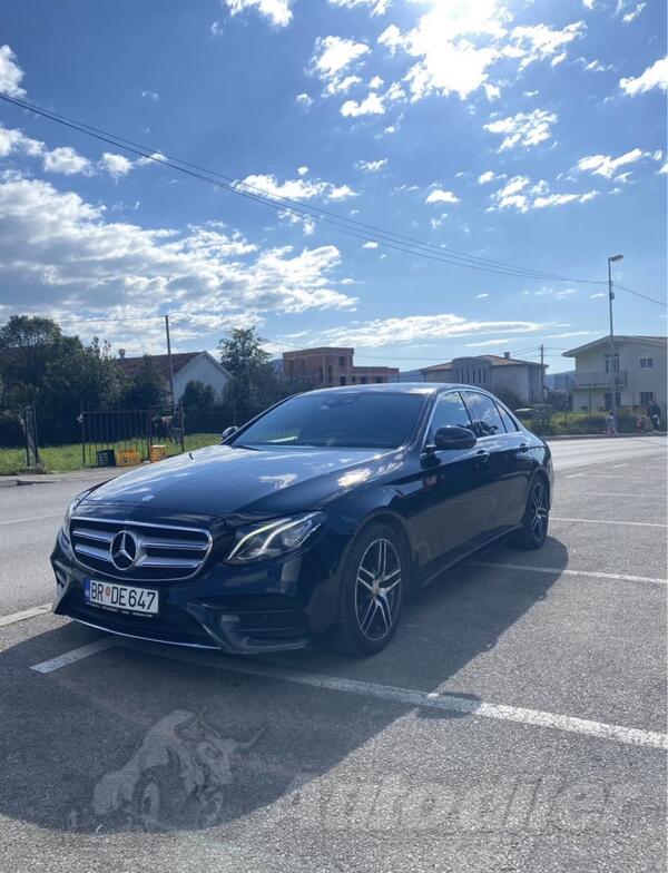 Mercedes Benz - E 220 - 2.2d